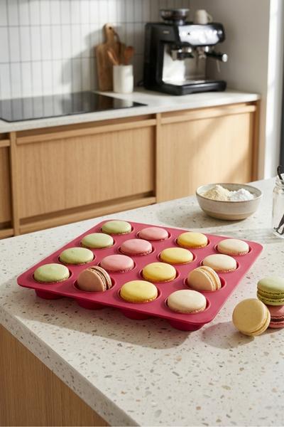 İronika Silikon Makaron Mini Muffin Kek Kalıbı 16 Bölmeli